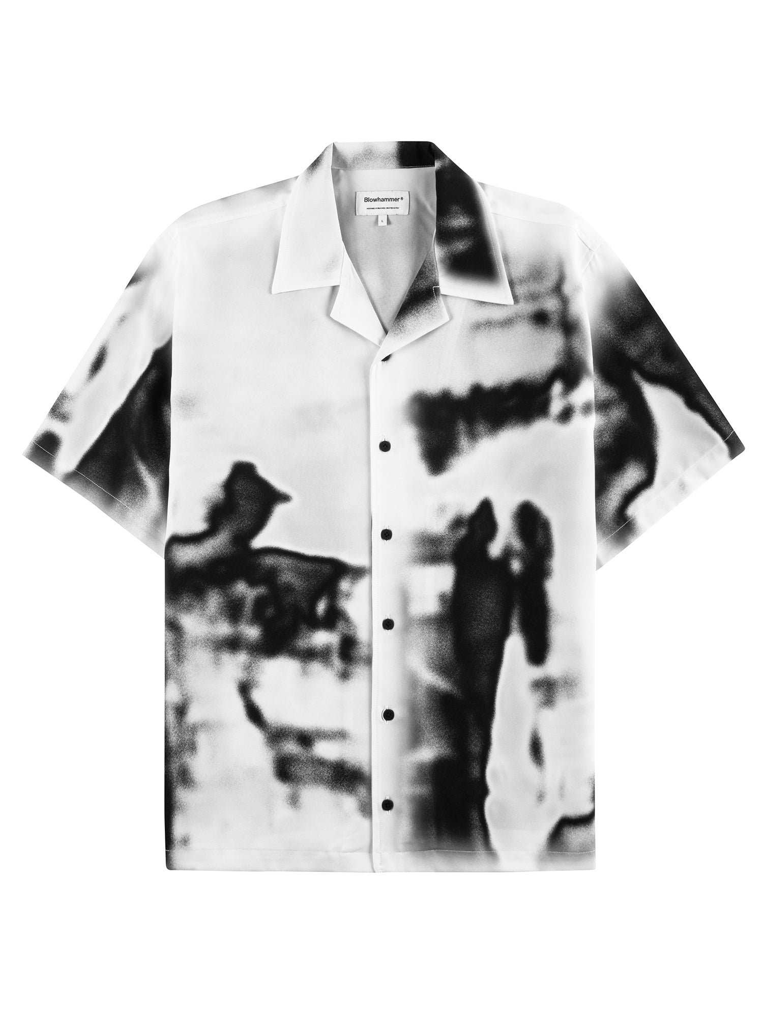 Bílo-černá košile s krátkým rukávem Rift, pohled zepředu