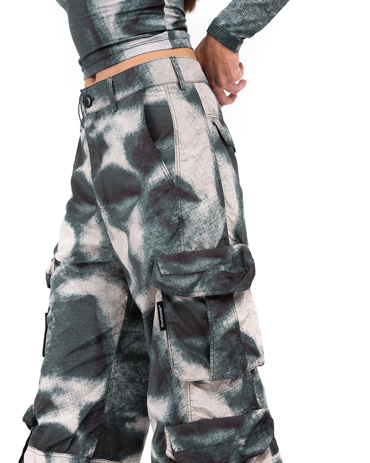 Black Camo Cargo | Donna