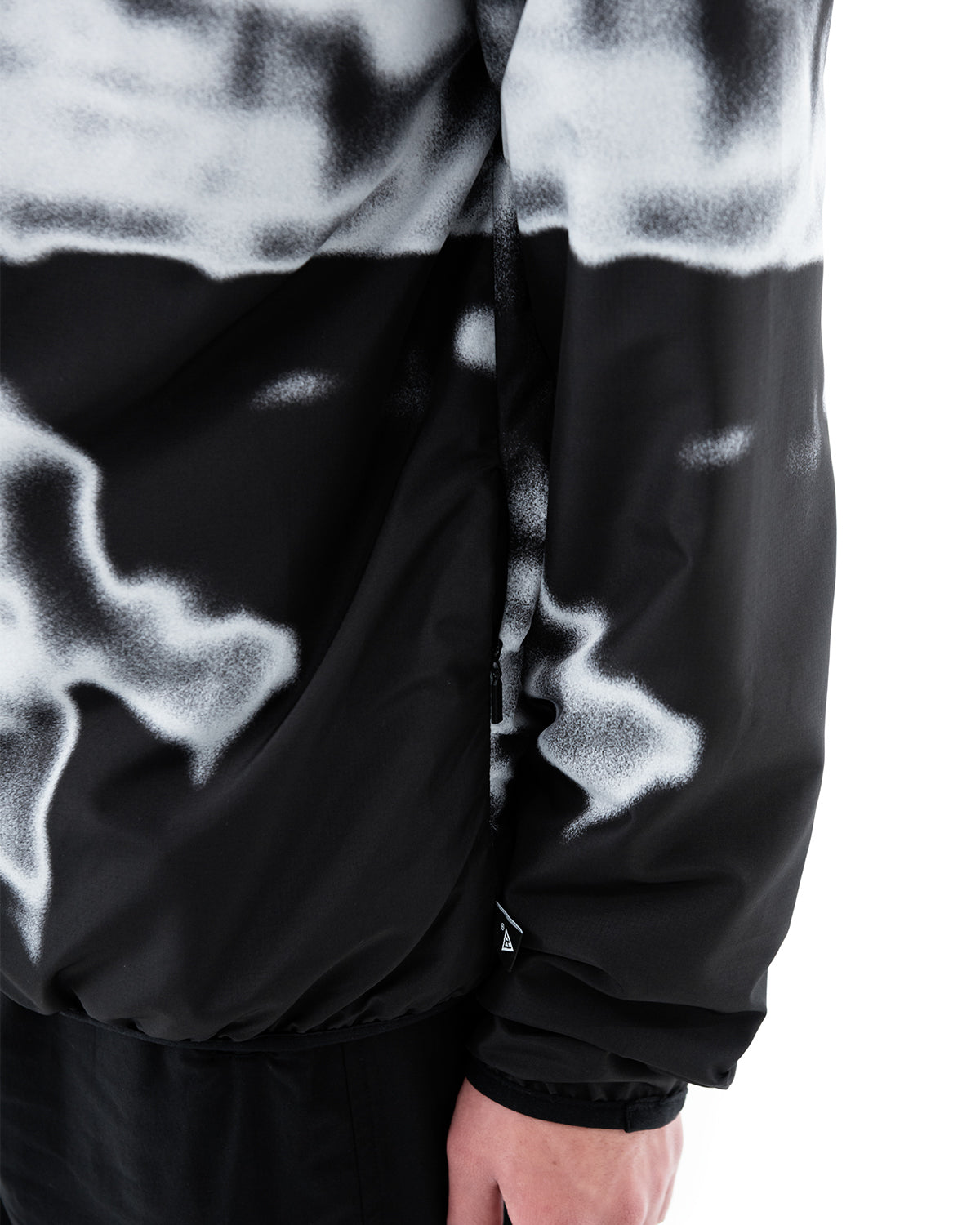 Rift  Windbreaker | Blowhammer